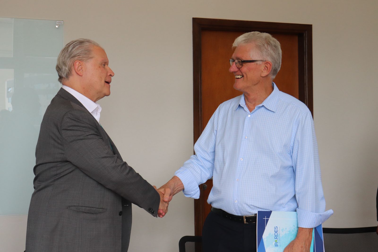 IPARDES entrega à Secretaria da Fazenda avaliação dos impactos do Programa Paraná Competitivo 2019 – 2025 e dos benefícios fiscais do Paraná