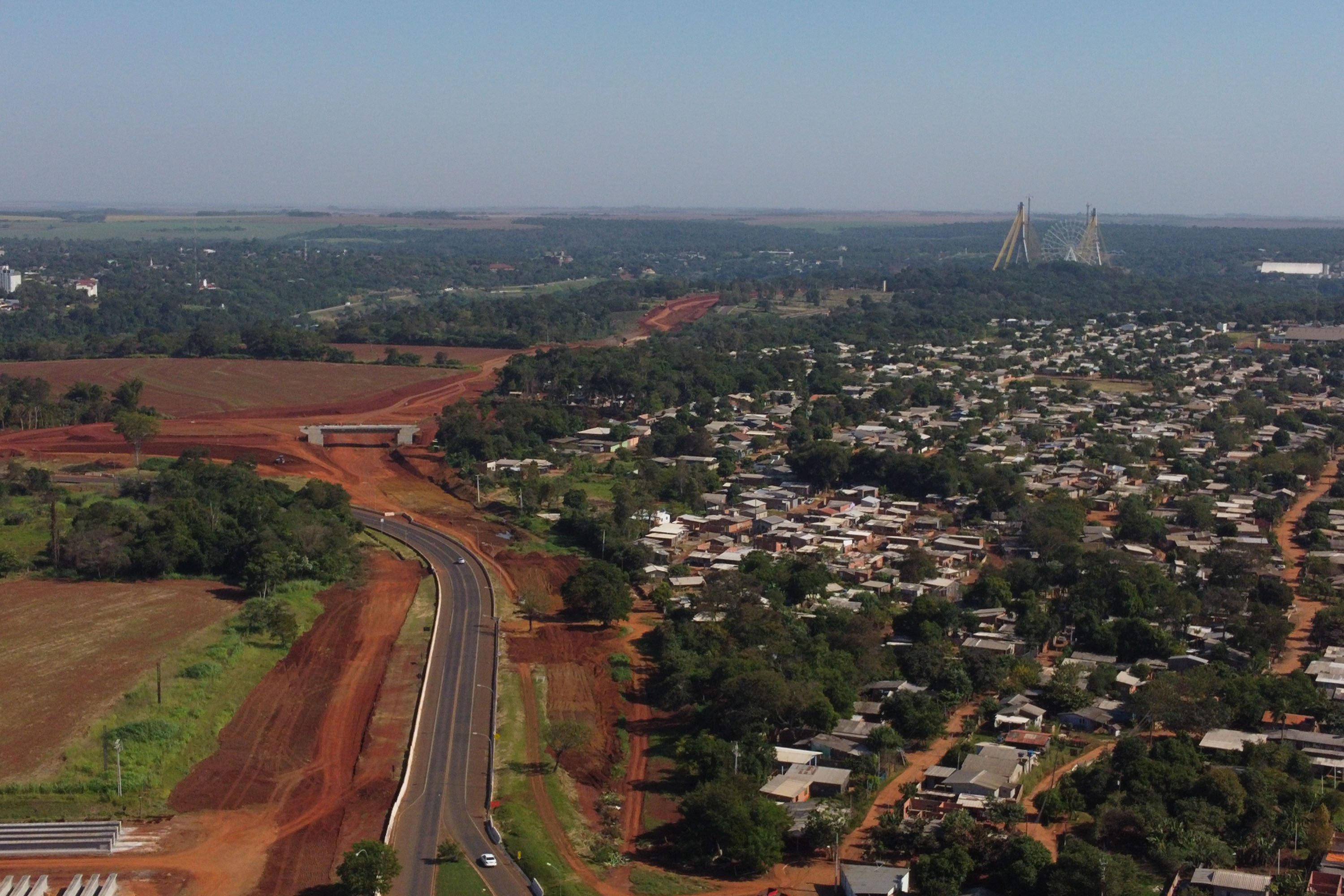 Exportações de empresas paranaenses, por Foz do Iguaçu e Guaíra, crescem até 21% desde 2018