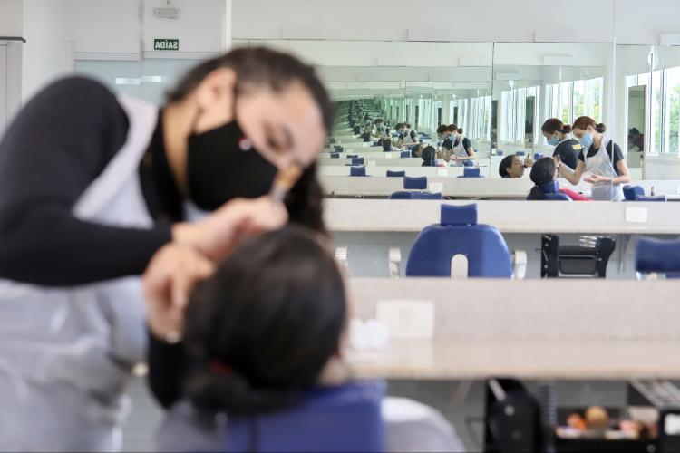 Cresce o número de aprendizes no mercado de trabalho do Paraná, aponta IPARDES