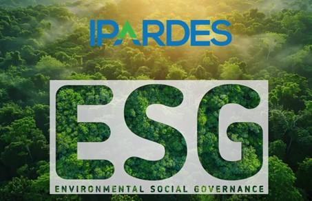 Área florestal vista de cima, contendo uma caixa de texto branca (posição central inferior da foto) com a sigla ESG em letras grandes vazadas, e na parte superior o logotipo do IPARDES.