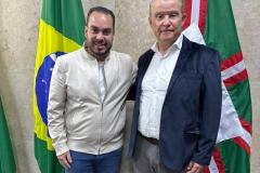 Prefeitura de Curitiba firma cooperação técnica com IPARDES para fortalecer análise de dados econômicos e sociais