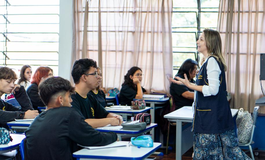 Com valorização de professores, Paraná bate 85% das metas do Plano Estadual de Educação