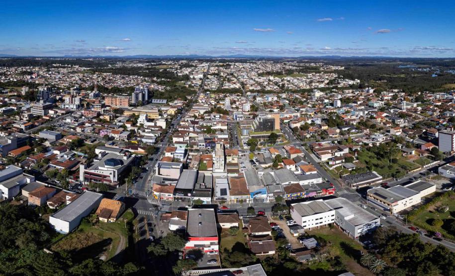 Municípios do Paraná registram crescimento médio de 15% no PIB per capita. Na foto, Araucária