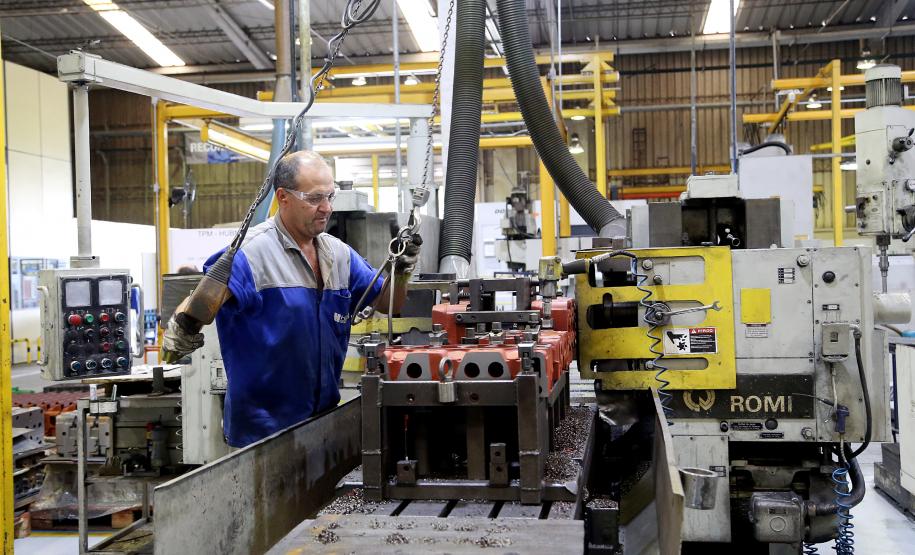 Cada R$ 1 investido com Paraná Competitivo gera R$ 3,79 no PIB do Estado, aponta IPARDES