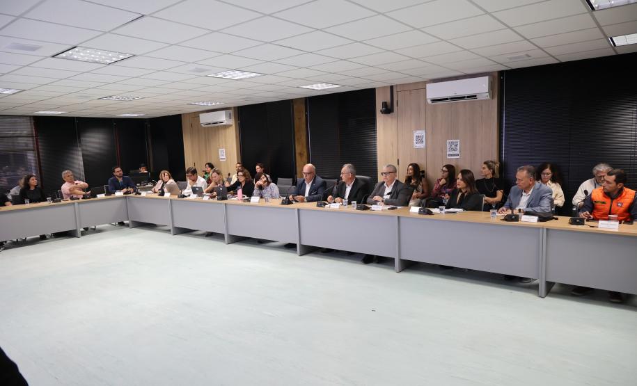 Governo do Paraná recebe Banco Mundial para confirmar resultados do Paraná Eficiente e avançar no programa