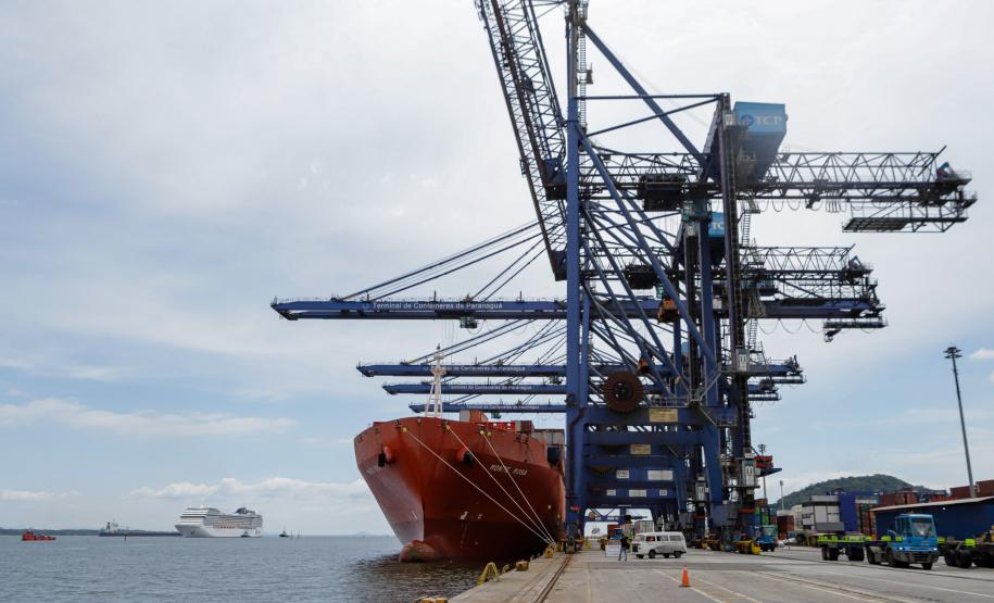 Com alta de 5,5%, Paraná chega a US$ 18,7 bilhões exportados de janeiro a setembro